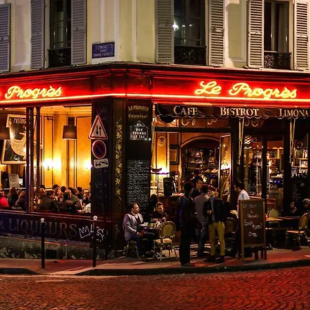 Apartment Montmartre Picasso Paris