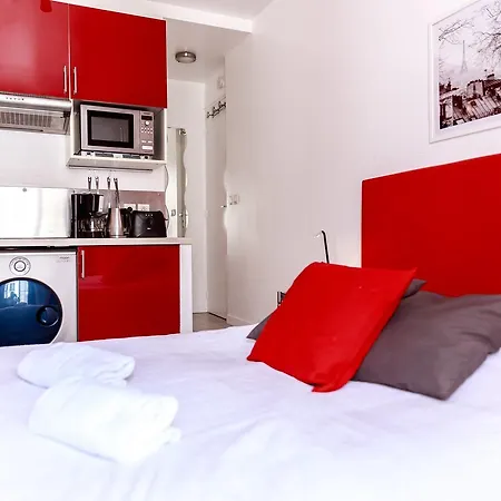 Apartment Montmartre Picasso Paris