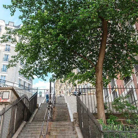Montmartre Picasso * Paris